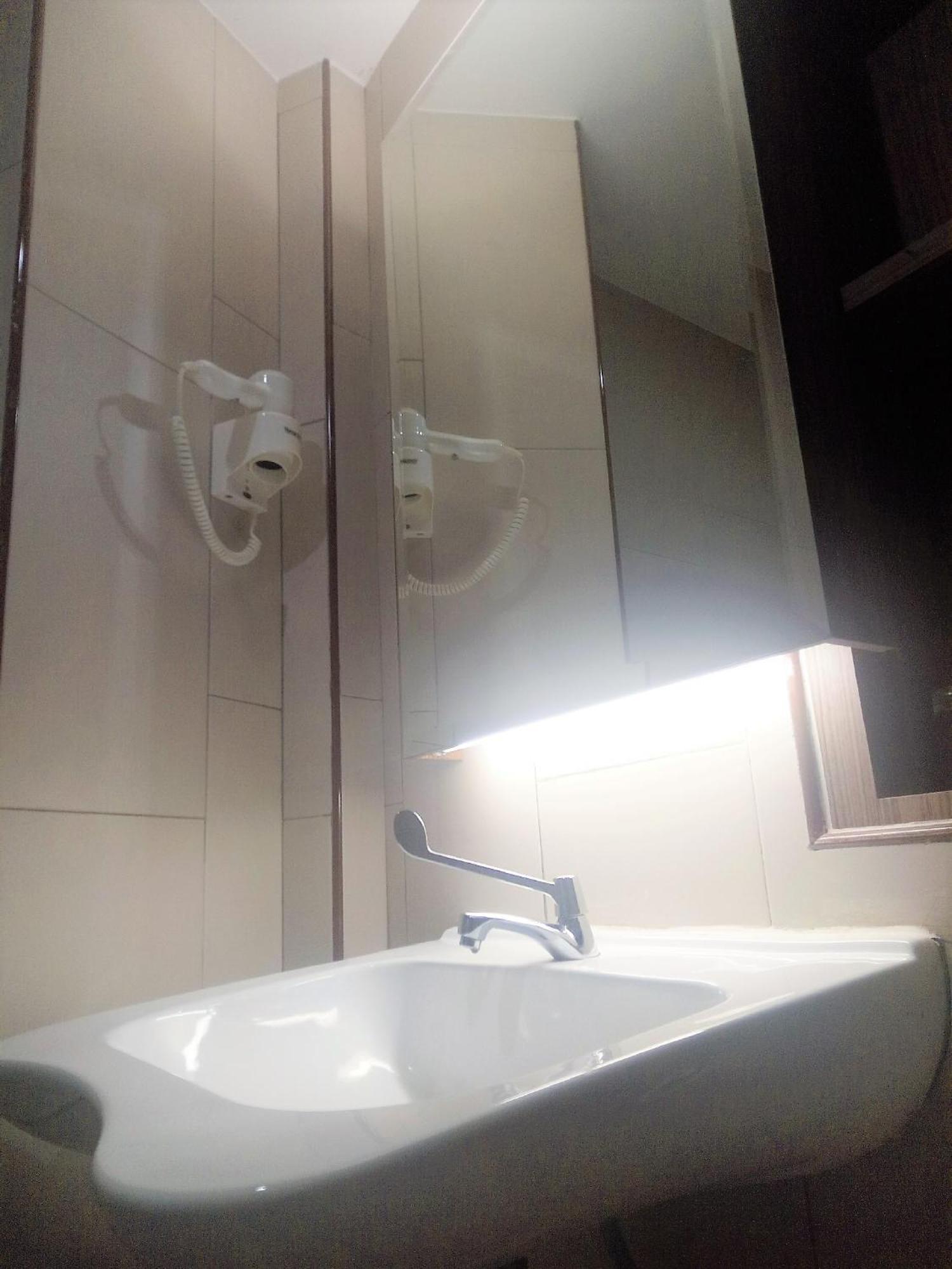 U Design Hotel Букит Мертаджам Екстериор снимка