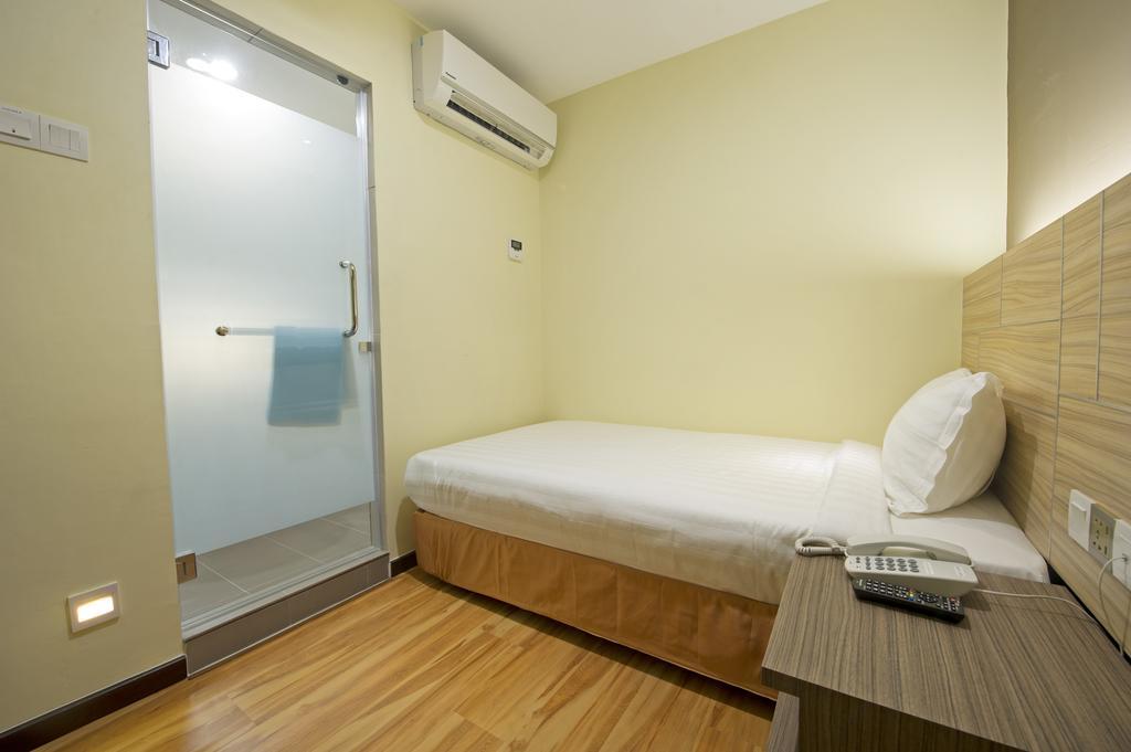 U Design Hotel Букит Мертаджам Стая снимка